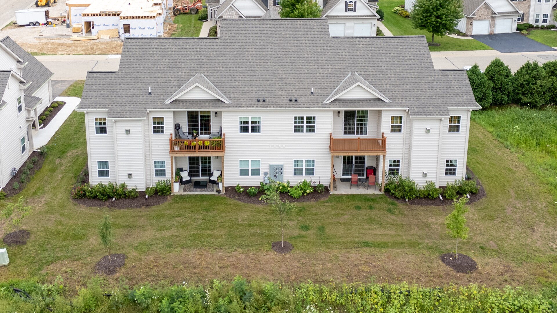 Building Photo - 1867 Woodland Way