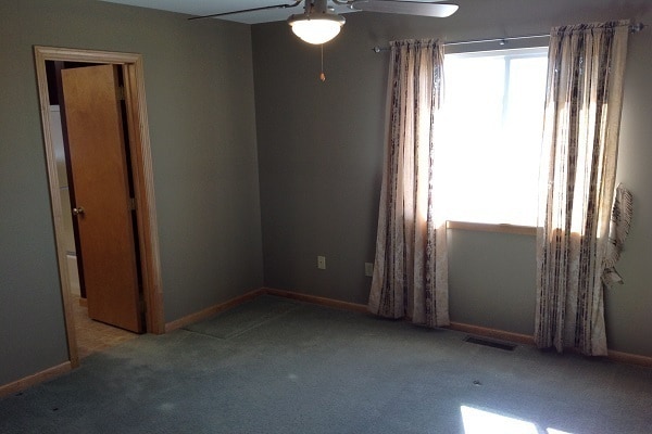 Building Photo - Beautiful 5 bedroom, 3 bathroom Country Home with Barn!