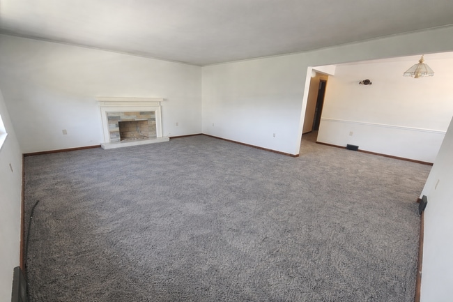 Building Photo - 21 Chalfonte Ave