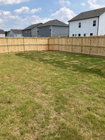 Building Photo - 209 Addison Dr