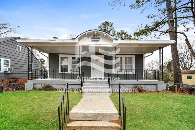 Building Photo - 7206 4th Ave S