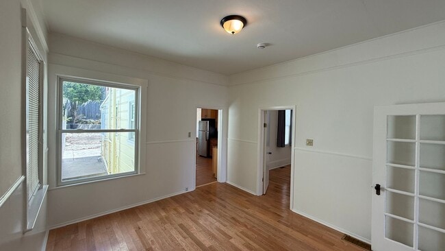 Building Photo - Epic REA - Expansive 2BD/ 1BA with Huge Garage in the Outer Mission