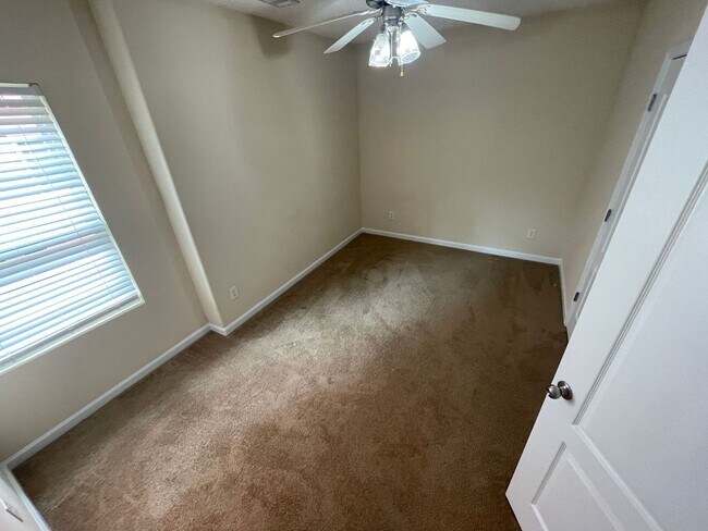 Building Photo - BRIDGEWATER HOME! PRE-LEASING FOR JULY 10T...