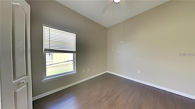 Building Photo - 876 Hacienda Cir