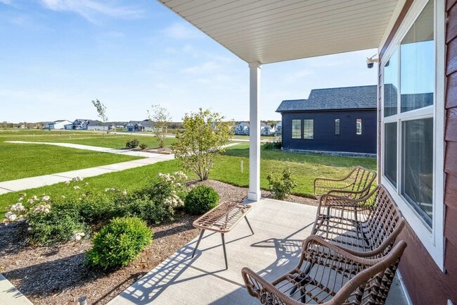 Building Photo - 6 Lilac Ln