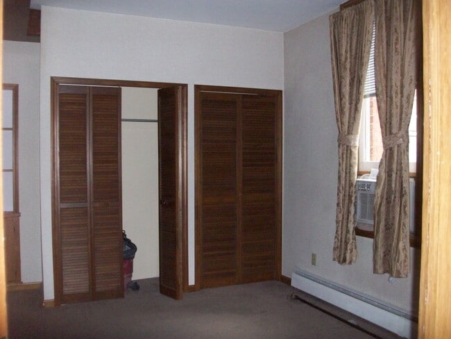 Bedroom - 473 Virginia St