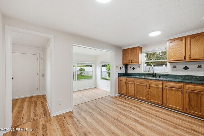 Building Photo - 388 Arora Blvd
