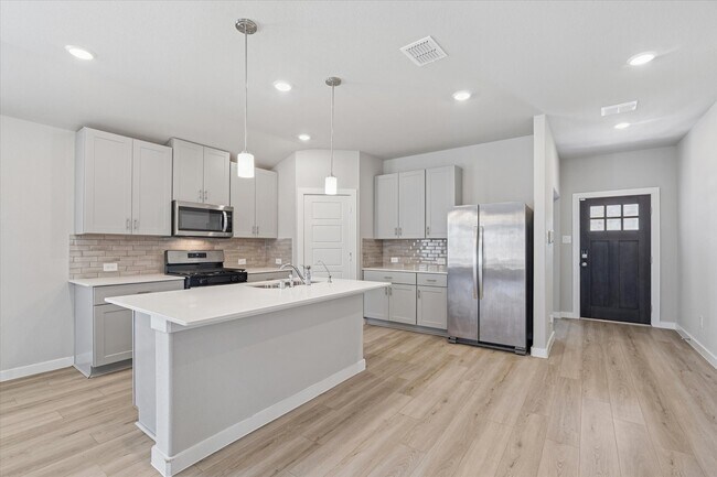 Building Photo - 1510 King Rnch Rd