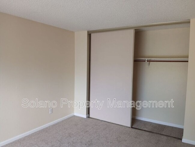 Building Photo - 400 Mokelumne Dr
