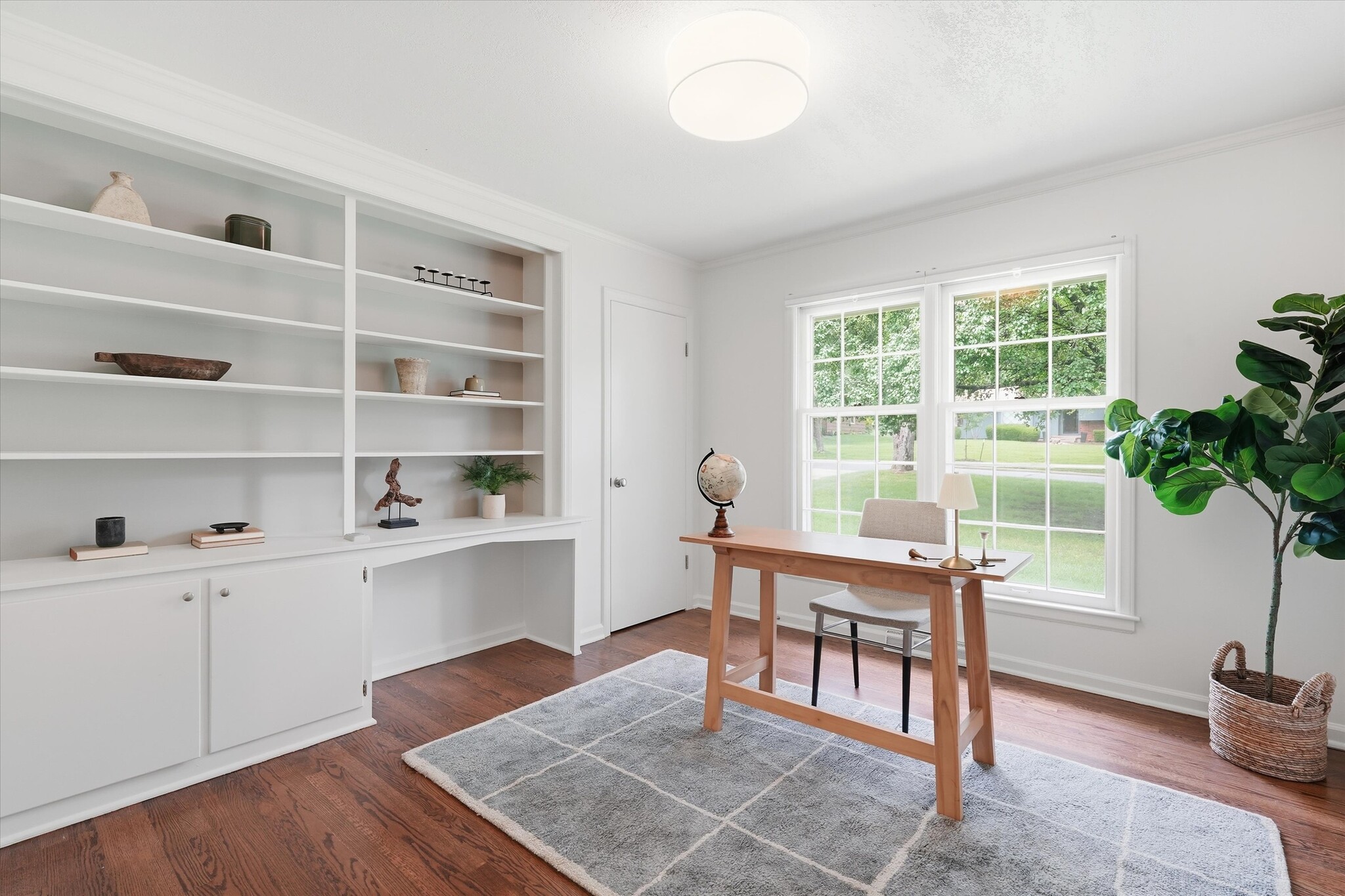 office - 2309 W 104th St