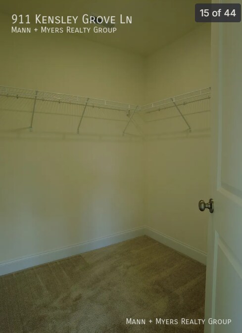 Building Photo - 911 Kensley Grv Ln