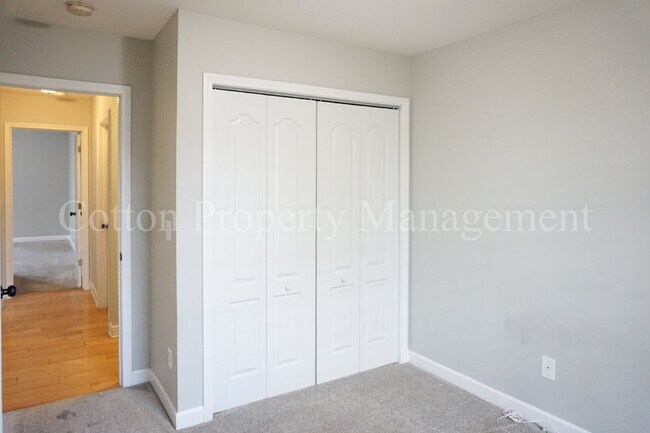 Building Photo - 2018 Willow Stone Ct