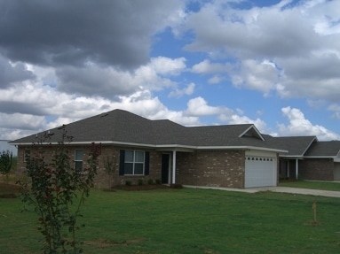 Primary Photo - Plum Tree Estates