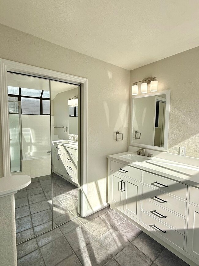Building Photo - $4,250 / 3 BR + OFFICE - LUXURY HILLTOP HOME WITH PANORAMIC BAY & CITY-LIGHT VIEWS