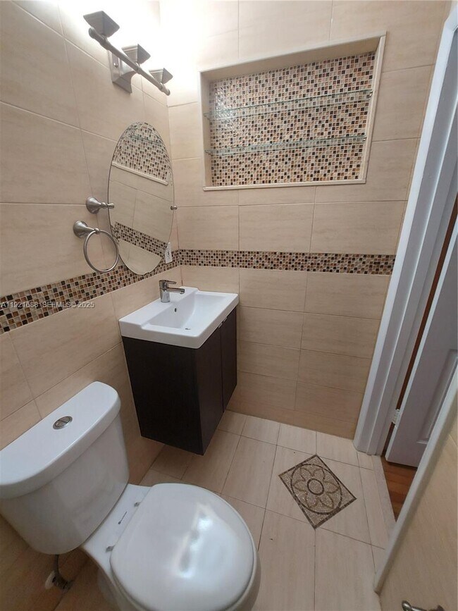 Building Photo - 8105 SW 17th Terrace