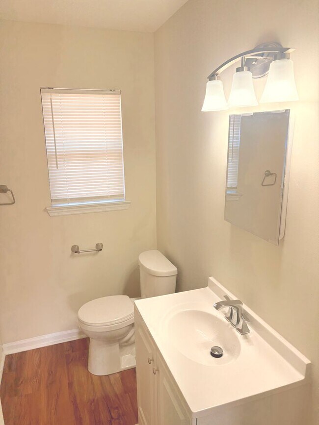 Building Photo - 5101A N. Moore Lane