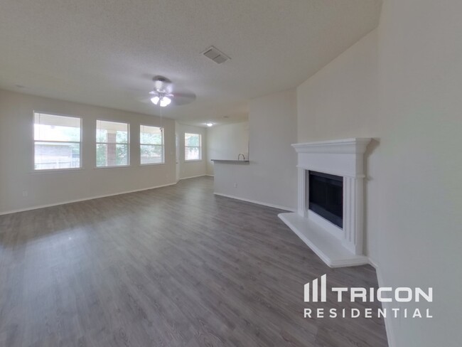 Building Photo - 6300 Downeast Dr
