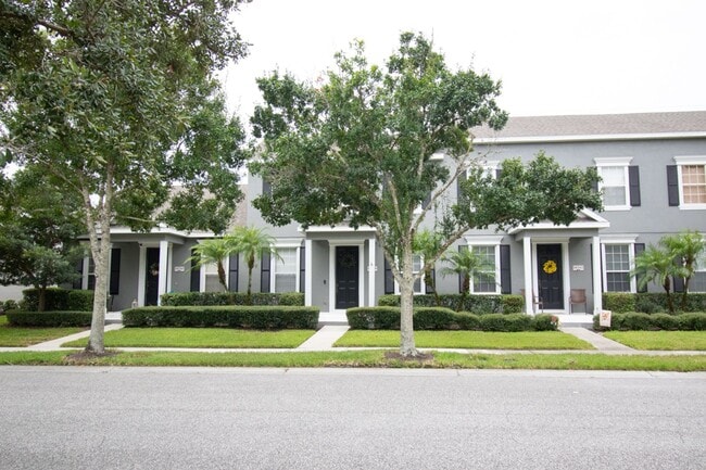 Building Photo - Charming Townhome in Avalon Park