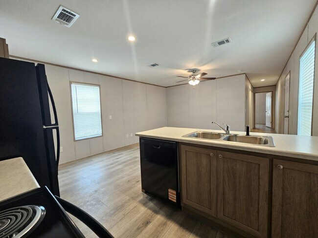 Building Photo - 509 Lehigh Ct