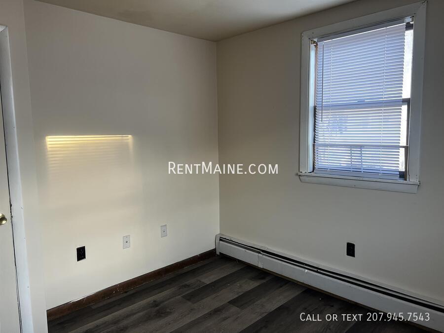 Building Photo - 47 Sanford St