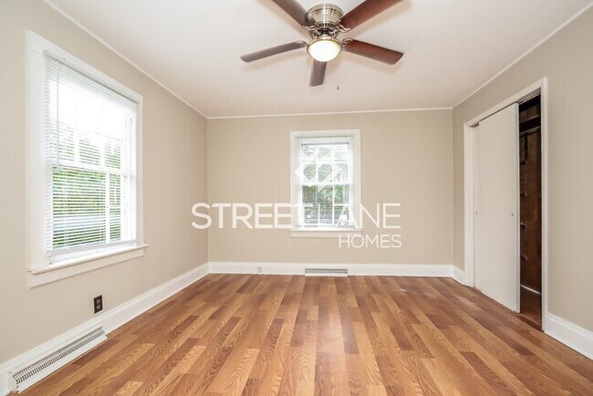 Building Photo - Charming 2 Bedroom in Thomasville!