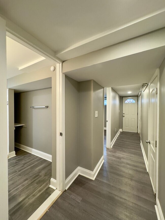 Building Photo - Charming 4 Bedroom/2 Bathroom Townhome in Mid-Govans, MD!