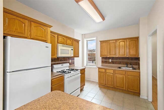Building Photo - 103 Westover Pl