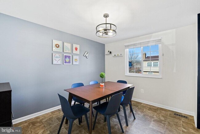 Building Photo - 5341 Harbor Ct Dr