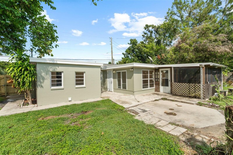 Building Photo - 5916 Gulfport Blvd S