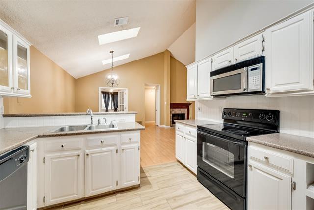 Building Photo - 5034 Hearthcrest Dr