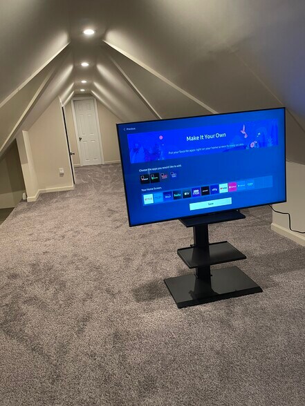 Building Photo - 1701 Spence St