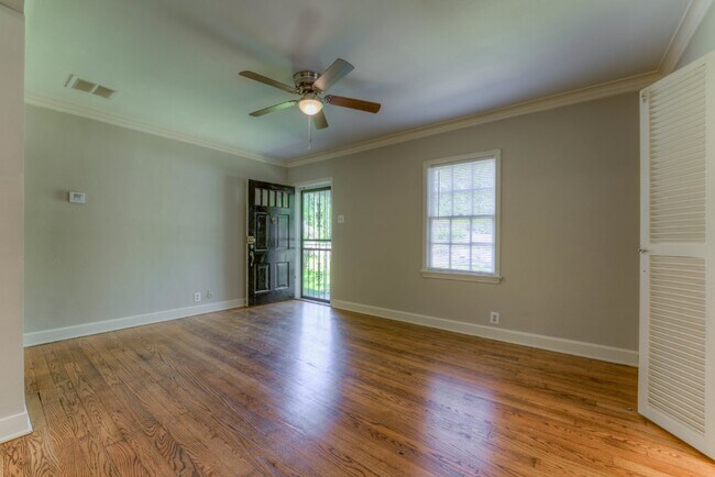 Building Photo - Move-In Special: Qualified Tenants Get 50%...