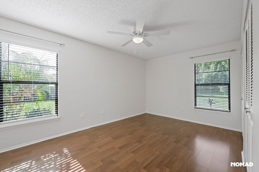 Building Photo - 4067 NW Cinnamon Tree Cir