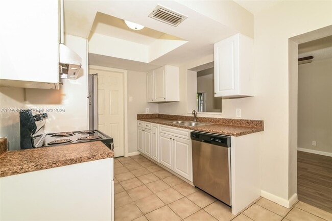 Building Photo - 161 NE 20th St