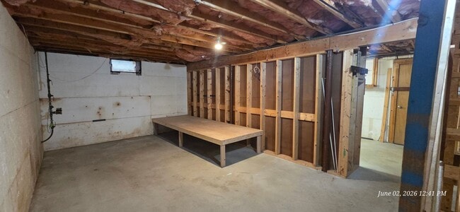 Building Photo - 3 Bedroom, 1.5 bath Condex in North Londonderry