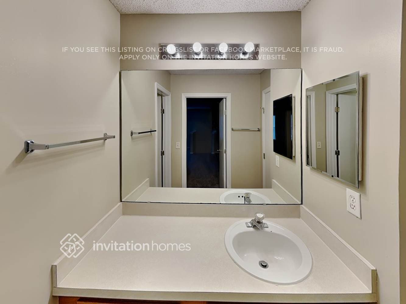Building Photo - 13581 Ashford Wood Ct E