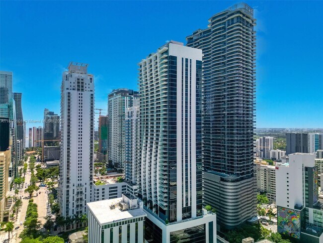 Building Photo - 1010 Brickell Ave