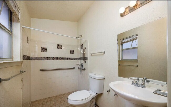 Building Photo - 2488 Tierra Rica Way