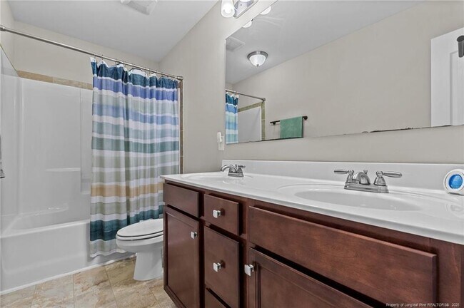 Building Photo - 789 Equestrian Way
