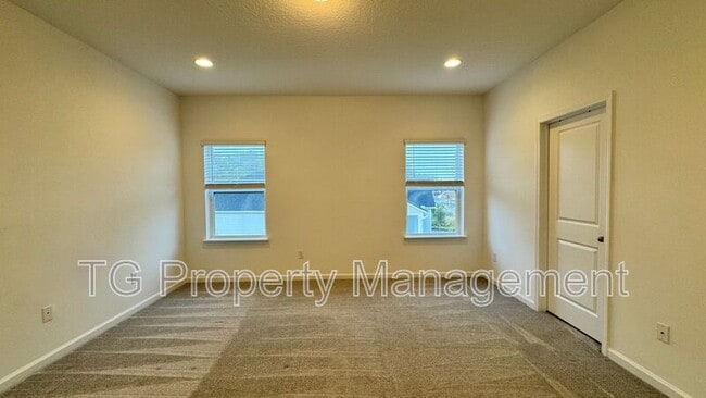 Building Photo - 117 Crew Ct