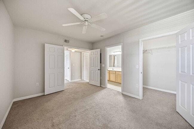 Building Photo - 1195 Villagio Cir