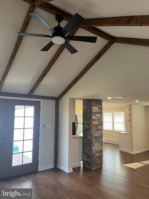 Building Photo - 114 N Penrose St