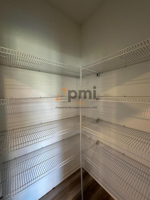 Building Photo - 8366 Kannon Dr