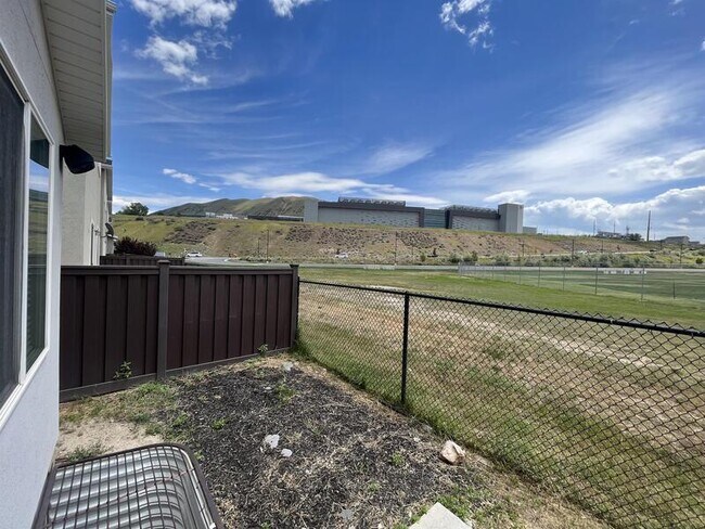 Building Photo - 621 Koins Way