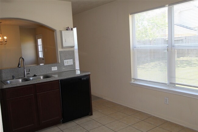 Building Photo - 5707 Saluda Creek Ln