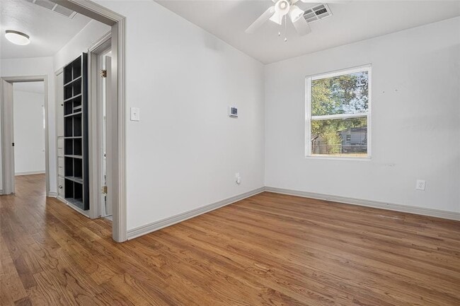Building Photo - 7014 NW 45th St