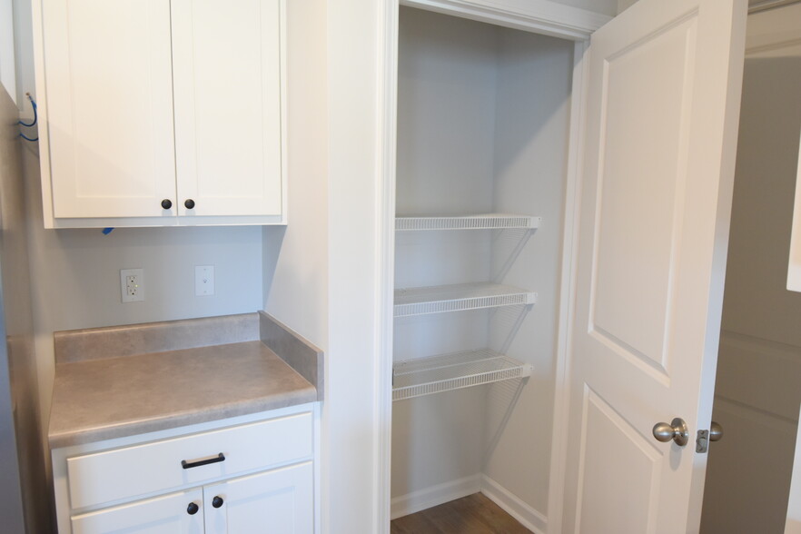 Building Photo - 1712 Fox Trace Cir