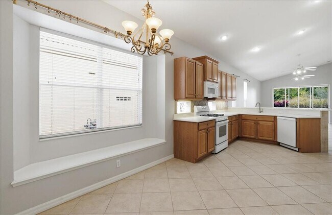 Building Photo - 6055 Wingspan Way