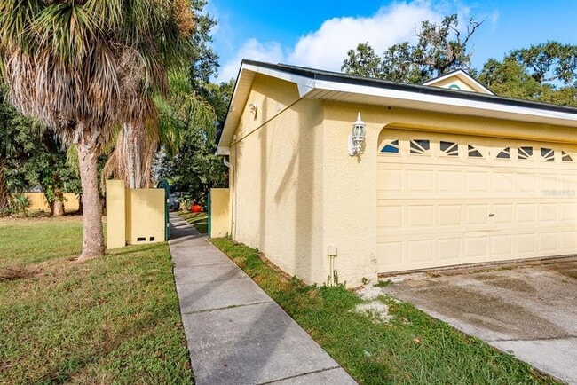 Building Photo - 406 S Bayview Blvd