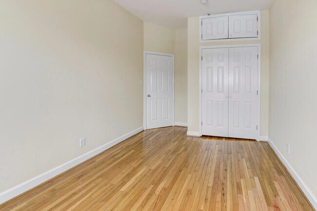Building Photo - 1415 Chapin St NW